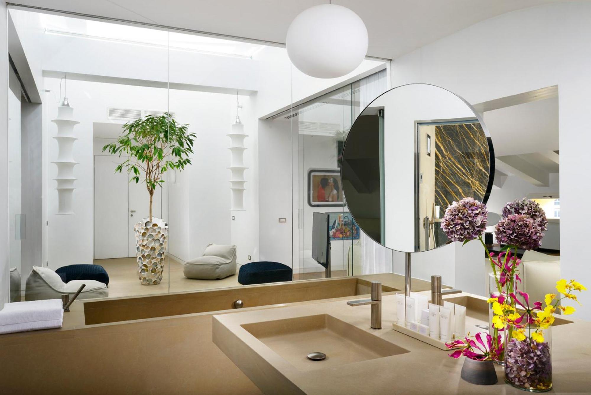 Skylight Suite